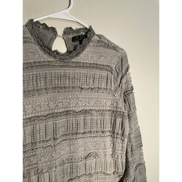 Pol‎ Gray Lace Boho Long Sleeve Mini Dress Size Medium - Picture 5 of 12